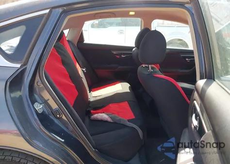 2013 Nissan Altima 2.5 S z USA, uszkodzony, nr VIN 1N4AL3AP3DC185521